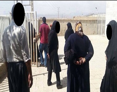 Families gather outside prison in protest at imminent executions, Iran
