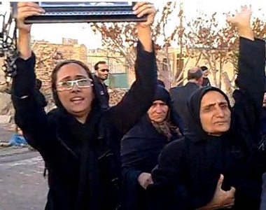 Satar Beheshti’s Sister Summoned to Intelligence Office in Tehran