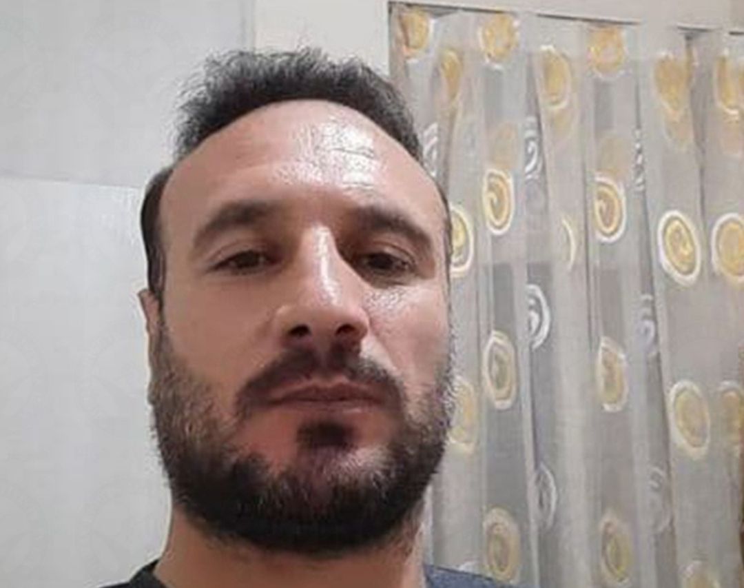 Citizen Arrested in Qazvin for Criticizing Ayatollah Khamenei’s Ban on US and UK Vaccine Imports