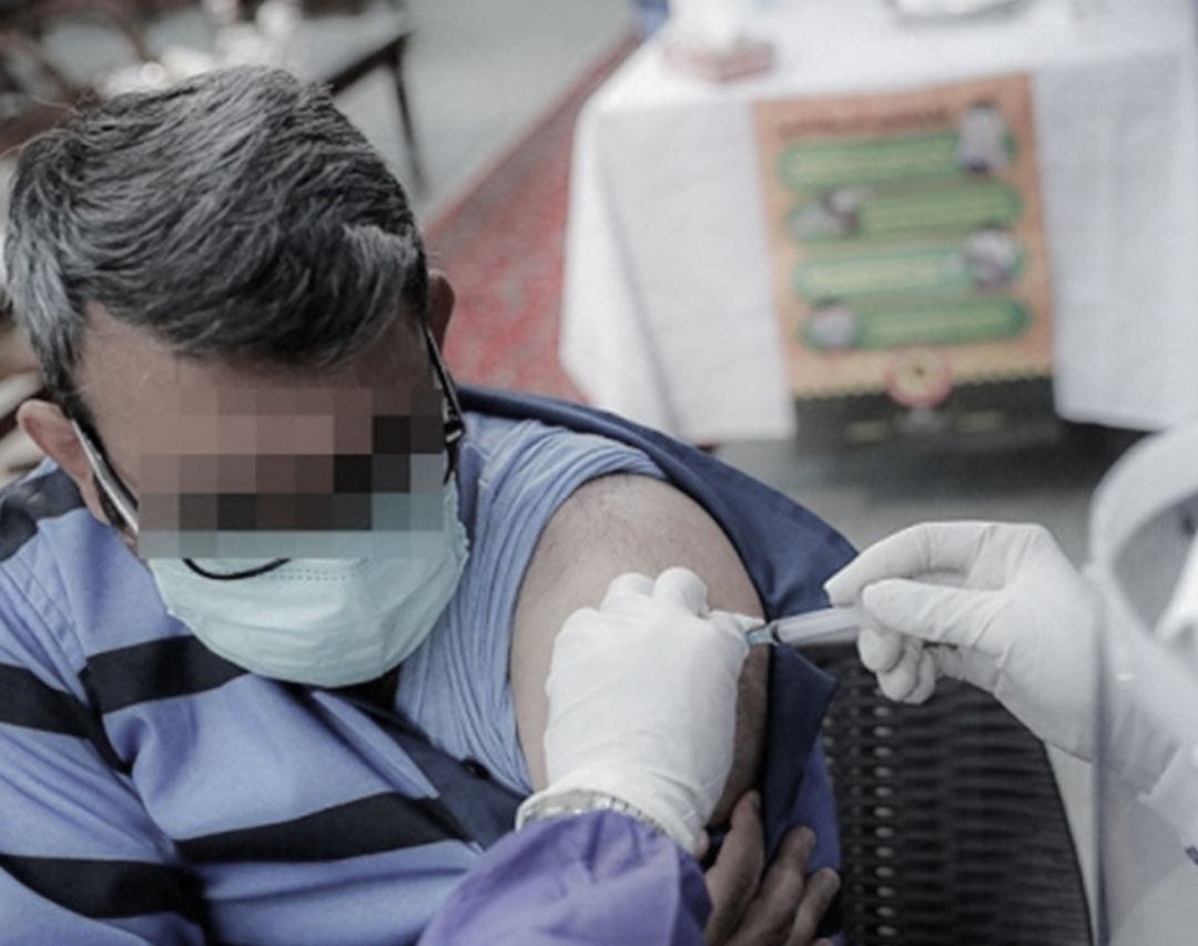 HRANA Report: COVID-19 Vaccinations Underway in Iranian Prisons