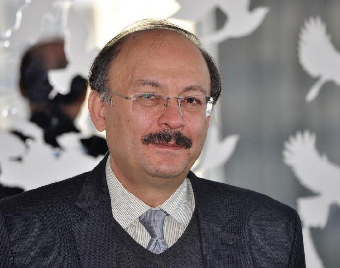 University Professor Bijan Abdolkarimi Fired for Defending Pahlavi Monarchy