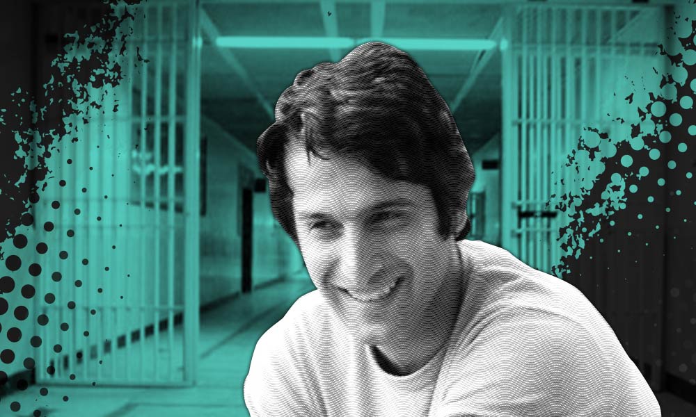 Baha’i Poet Natoli Derakhshan Arrested in Sari City